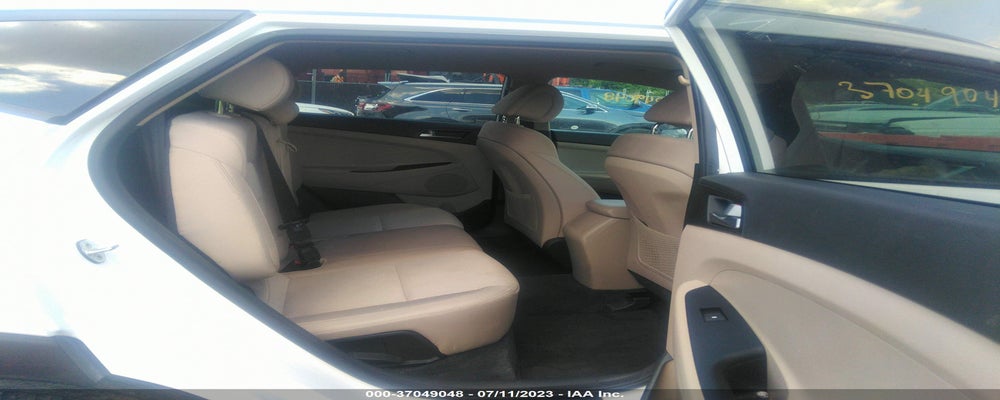 KM8J33A20GU038985 2016 HYUNDAI TUCSON photo no. 8