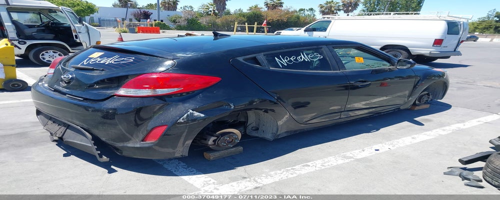KMHTC6AD8DU103900 2013 HYUNDAI VELOSTER photo no. 4