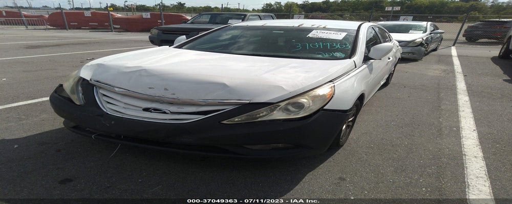 5NPEB4AC0DH649371 2013 HYUNDAI SONATA photo no. 2