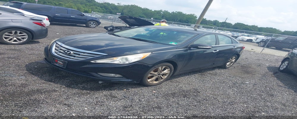 5NPEC4AC1BH118531 2011 HYUNDAI SONATA photo no. 2
