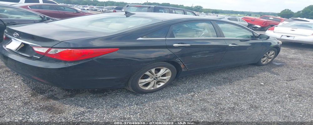 5NPEC4AC1BH118531 2011 HYUNDAI SONATA photo no. 4