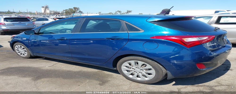 KMHD35LH9GU273119 2016 HYUNDAI ELANTRA GT photo no. 3