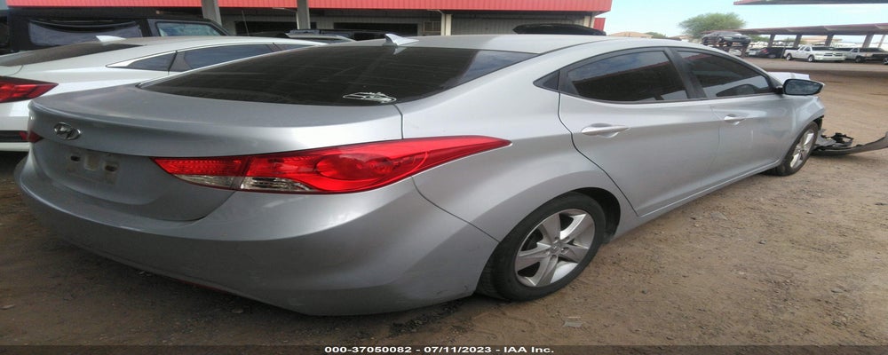 5NPDH4AEXBH013632 2011 HYUNDAI ELANTRA photo no. 4