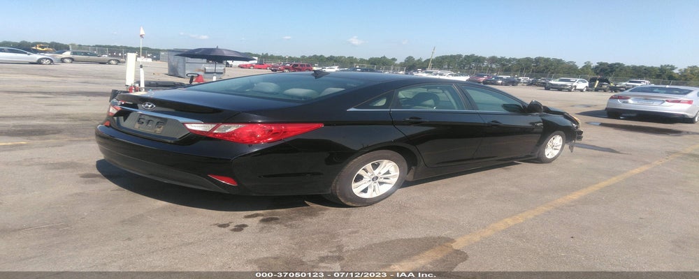 5NPEB4AC7EH840559 2014 HYUNDAI SONATA photo no. 4
