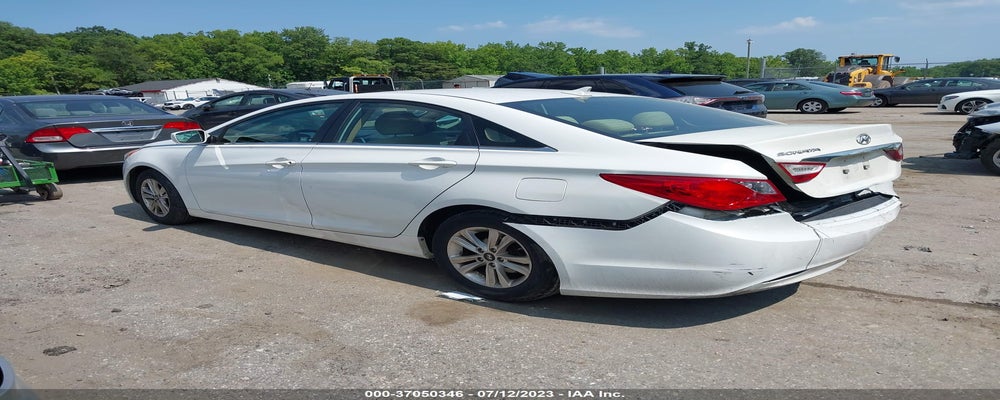 5NPEB4AC3BH266330 2011 HYUNDAI SONATA photo no. 3