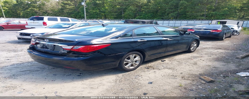 5NPEC4AC4BH267533 2011 HYUNDAI SONATA photo no. 4