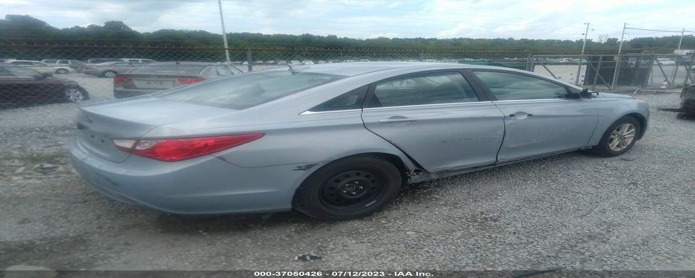5NPEB4AC2BH200173 2011 HYUNDAI SONATA photo no. 4