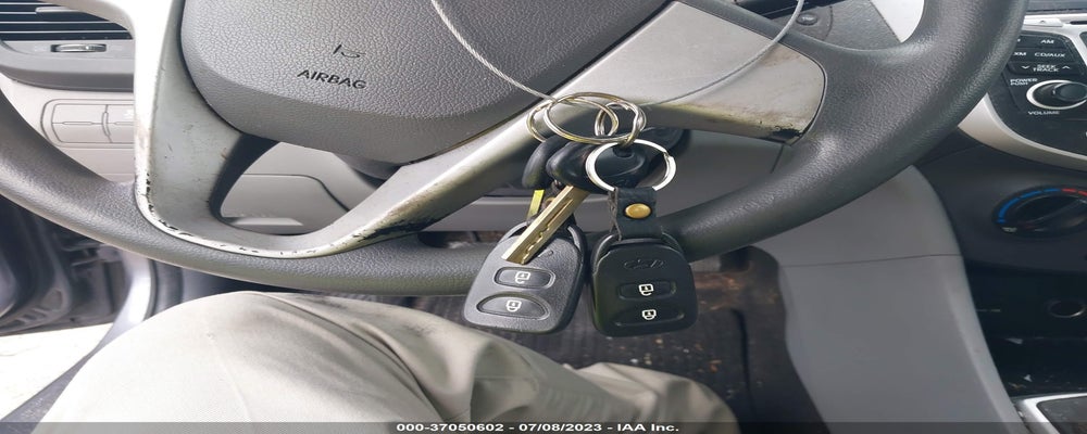 KMHCT4AEXDU555800 2013 HYUNDAI ACCENT photo no. 11