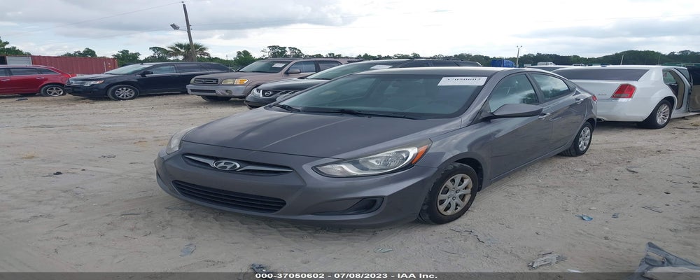 KMHCT4AEXDU555800 2013 HYUNDAI ACCENT photo no. 2