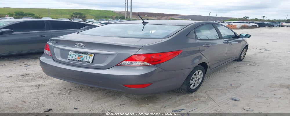 KMHCT4AEXDU555800 2013 HYUNDAI ACCENT photo no. 4