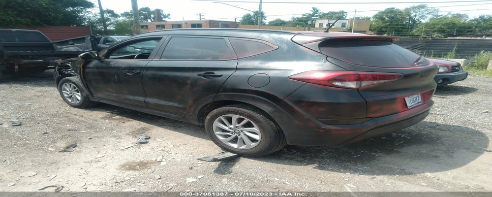KM8J33A42GU202576 2016 HYUNDAI TUCSON photo no. 3