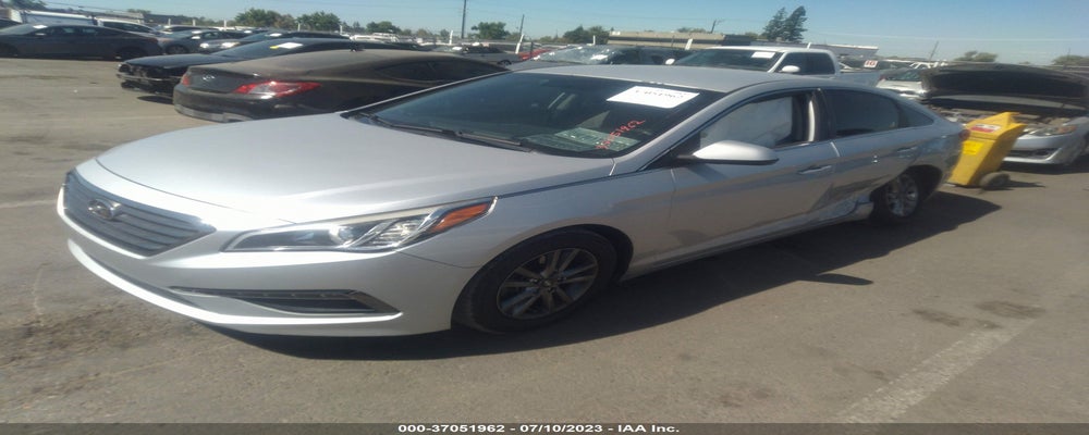 5NPE24AF7FH120402 2015 HYUNDAI SONATA photo no. 2