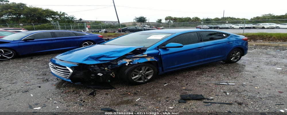 5NPD84LF2HH032903 2017 HYUNDAI ELANTRA photo no. 2
