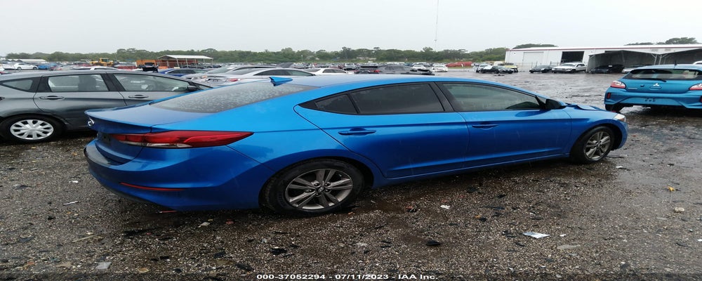 5NPD84LF2HH032903 2017 HYUNDAI ELANTRA photo no. 4