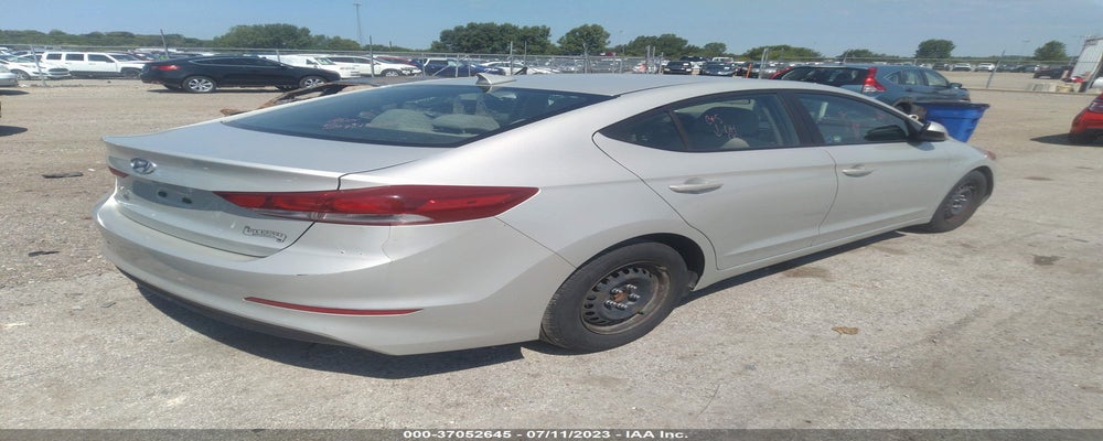 KMHD74LF8HU111593 2017 HYUNDAI ELANTRA photo no. 4