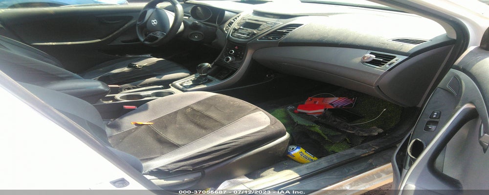 5NPDH4AE3FH623362 2015 HYUNDAI ELANTRA photo no. 5