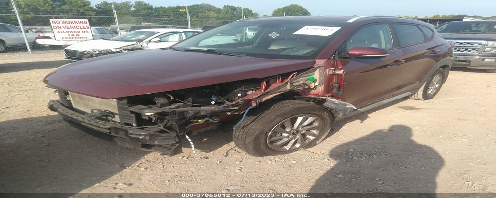 KM8J33A4XHU410416 2017 HYUNDAI TUCSON photo no. 2