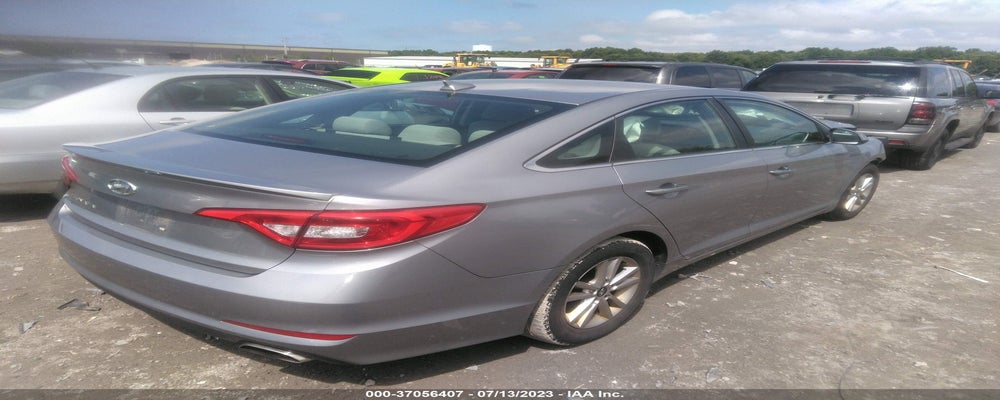 5NPE24AFXFH078288 2015 HYUNDAI SONATA photo no. 4