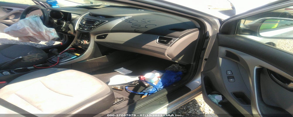 5NPDH4AE4DH374647 2013 HYUNDAI ELANTRA photo no. 5