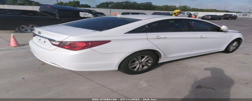 5NPEB4AC6DH602426 2013 HYUNDAI SONATA photo no. 4