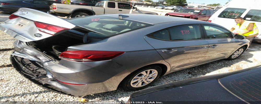 5NPD74LF8HH056688 2017 HYUNDAI ELANTRA photo no. 4