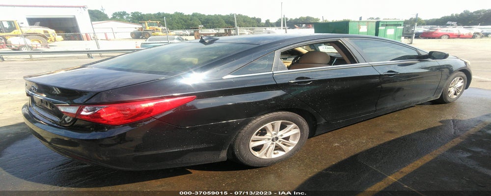 5NPEB4AC2DH638016 2013 HYUNDAI SONATA photo no. 4