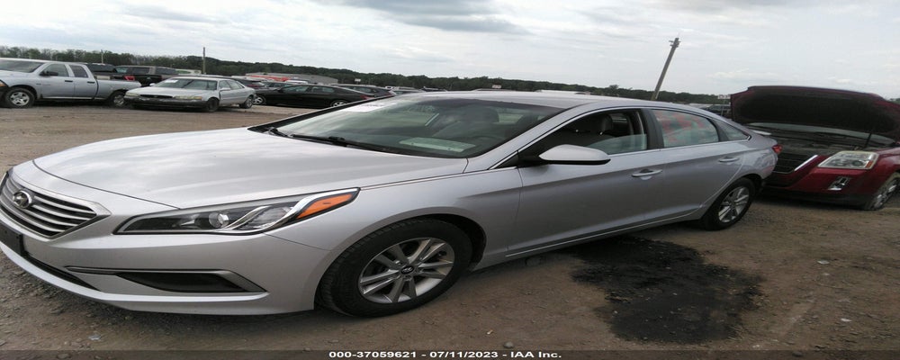 5NPE24AF5GH374515 2016 HYUNDAI SONATA photo no. 2