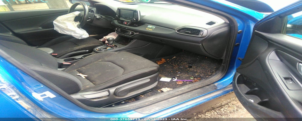 KMHH35LE4JU033393 2018 HYUNDAI ELANTRA GT photo no. 5