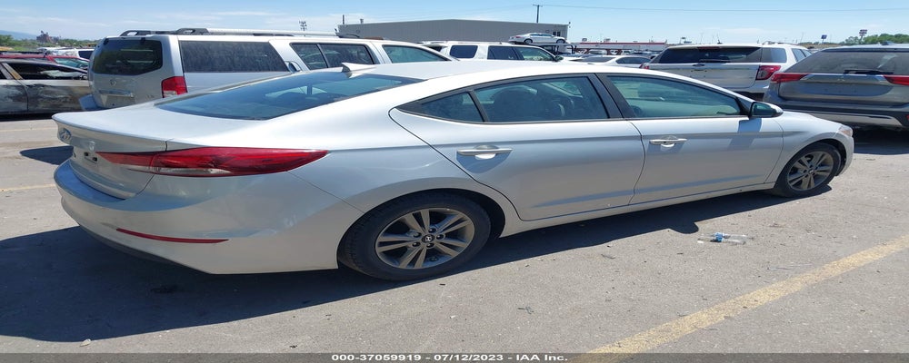 5NPD84LF2HH081289 2017 HYUNDAI ELANTRA photo no. 4
