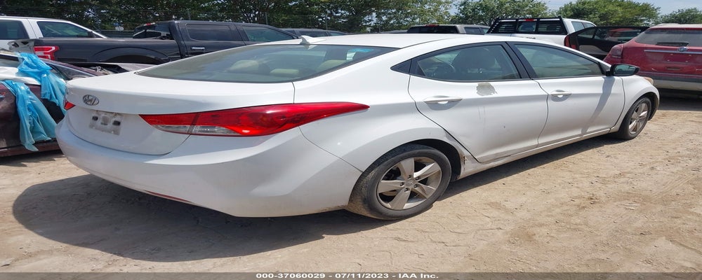 5NPDH4AE3BH060775 2011 HYUNDAI ELANTRA photo no. 4