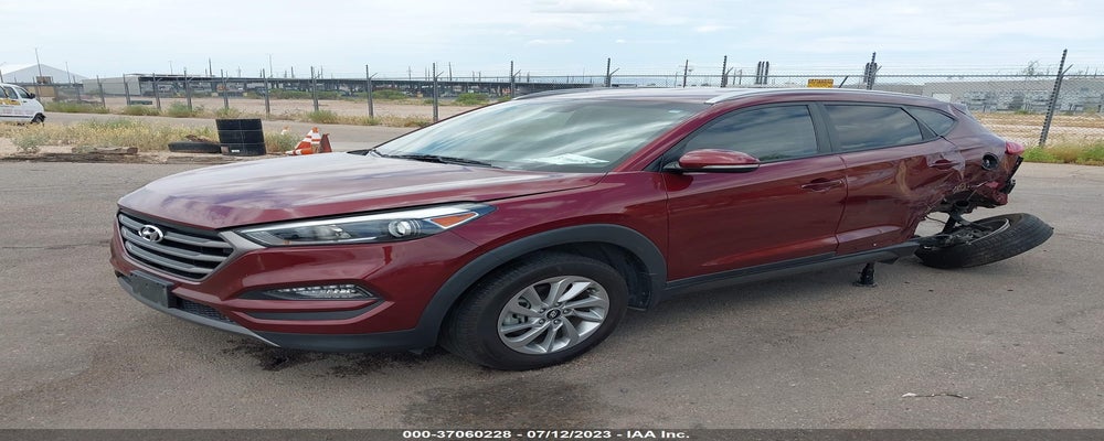 KM8J33A2XGU076577 2016 HYUNDAI TUCSON photo no. 2