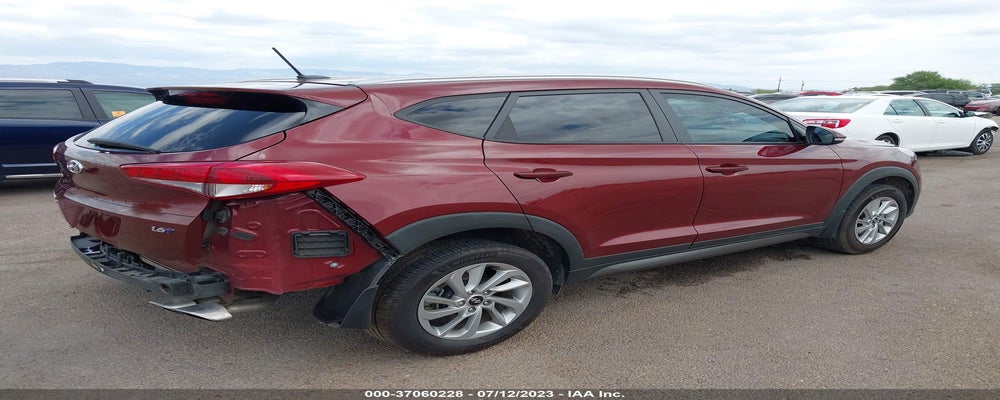 KM8J33A2XGU076577 2016 HYUNDAI TUCSON photo no. 4