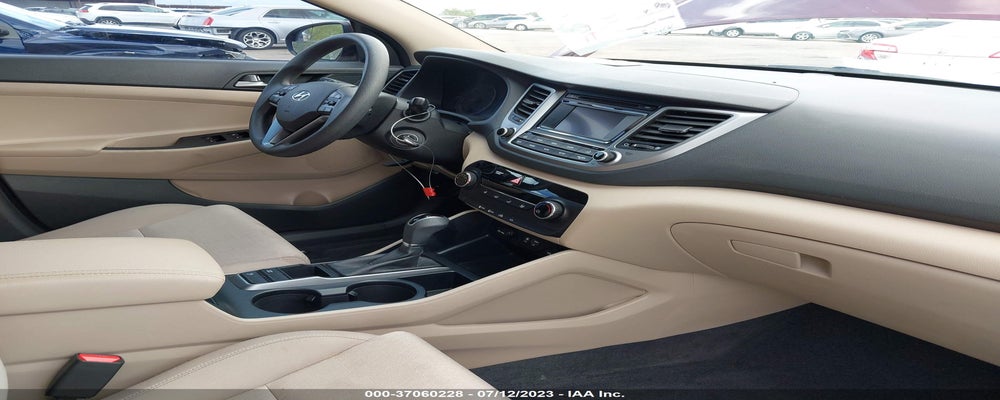 KM8J33A2XGU076577 2016 HYUNDAI TUCSON photo no. 5