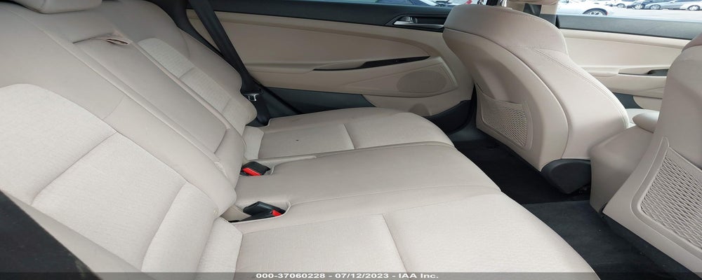 KM8J33A2XGU076577 2016 HYUNDAI TUCSON photo no. 8