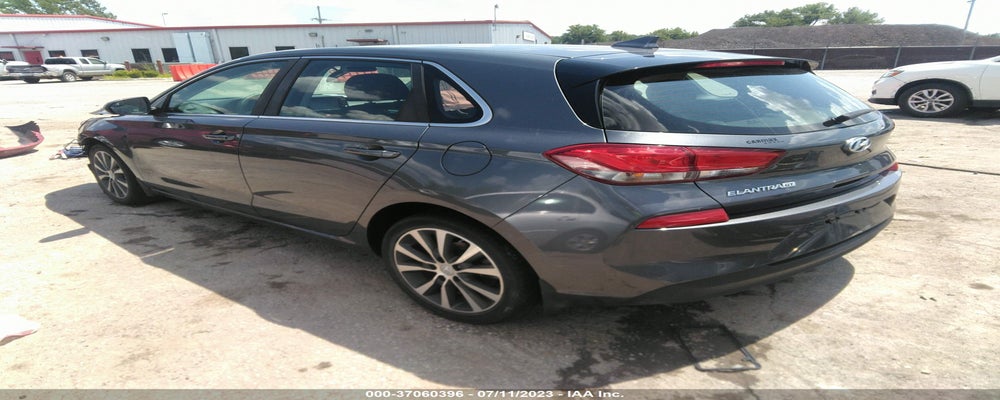 KMHH35LE4JU081072 2018 HYUNDAI ELANTRA GT photo no. 3
