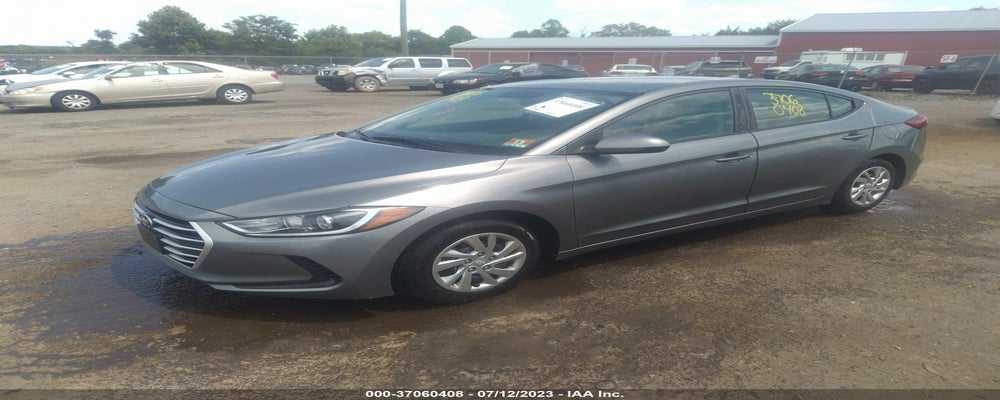 KMHD74LF0HU369025 2017 HYUNDAI ELANTRA photo no. 2