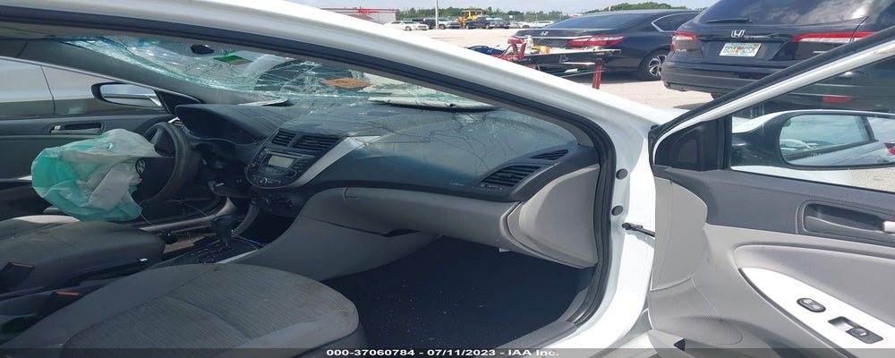 KMHCT4AEXHU261819 2017 HYUNDAI ACCENT photo no. 5