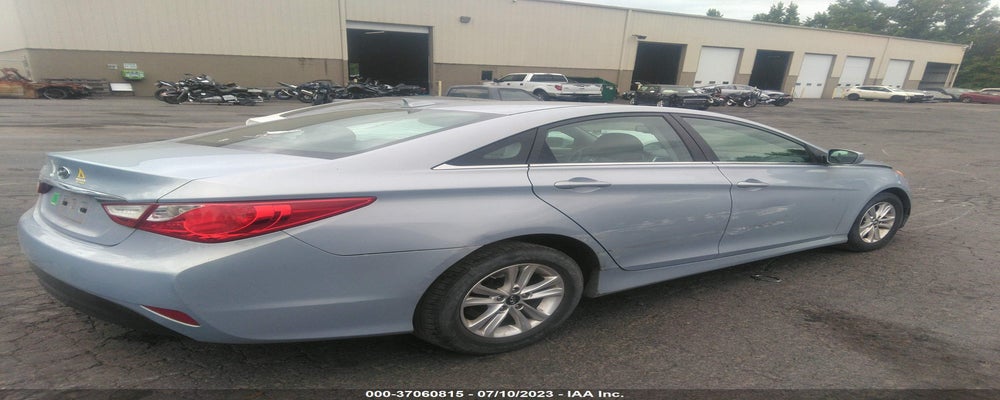 5NPEB4AC4EH906985 2014 HYUNDAI SONATA photo no. 4