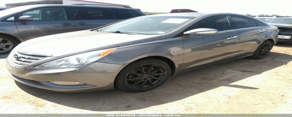 5NPEC4ABXDH734903 2013 HYUNDAI SONATA photo no. 2