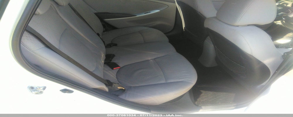 KMHCU5AE8DU086984 2013 HYUNDAI ACCENT photo no. 8
