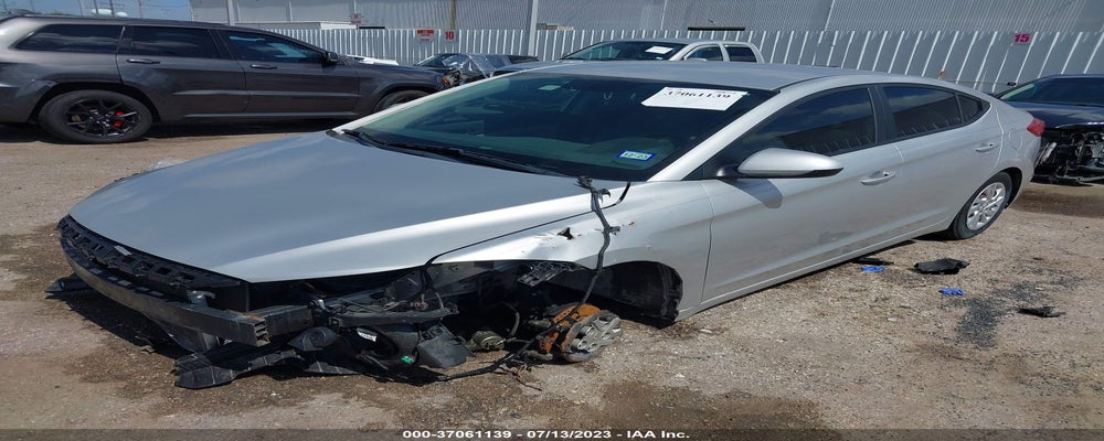 5NPD74LF5JH275033 2018 HYUNDAI ELANTRA photo no. 2