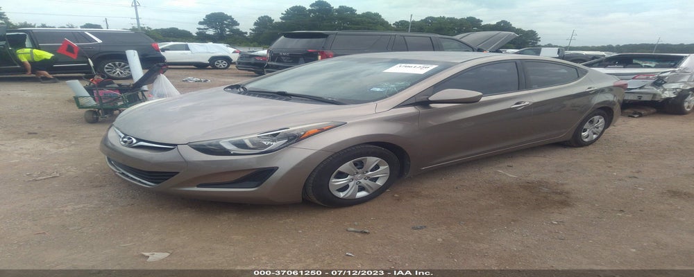 5NPDH4AE5GH768355 2016 HYUNDAI ELANTRA photo no. 2