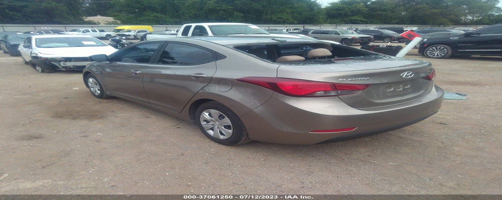 5NPDH4AE5GH768355 2016 HYUNDAI ELANTRA photo no. 3