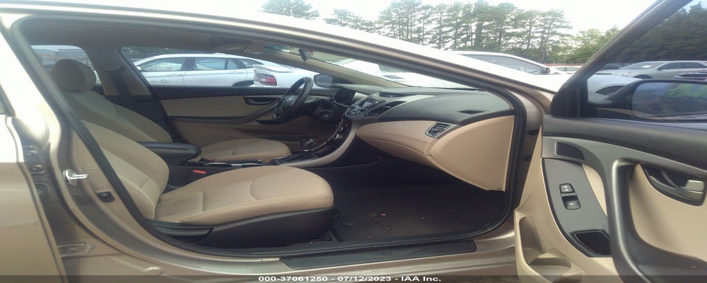 5NPDH4AE5GH768355 2016 HYUNDAI ELANTRA photo no. 5