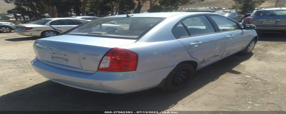 KMHCN4AC7BU621225 2011 HYUNDAI ACCENT photo no. 4