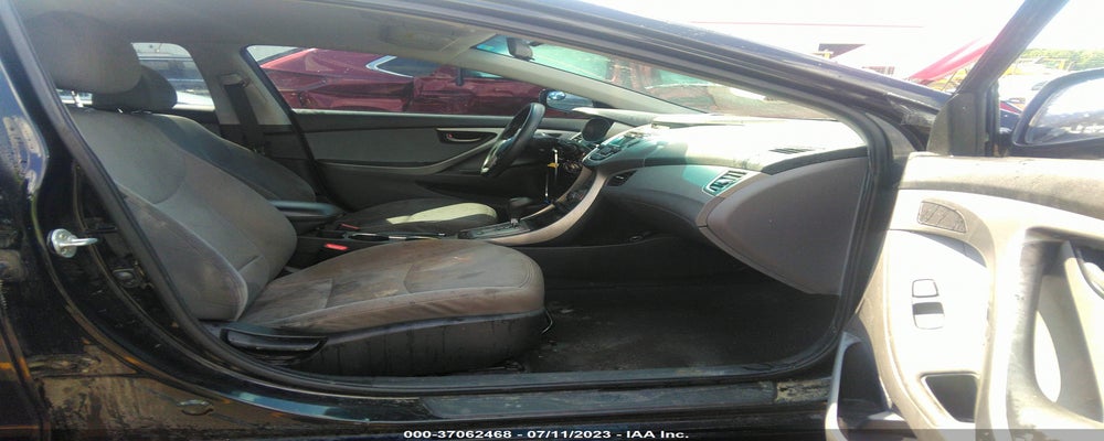 5NPDH4AE2DH275258 2013 HYUNDAI ELANTRA photo no. 5