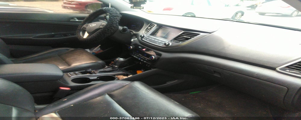 KM8J33A42HU519226 2017 HYUNDAI TUCSON photo no. 5
