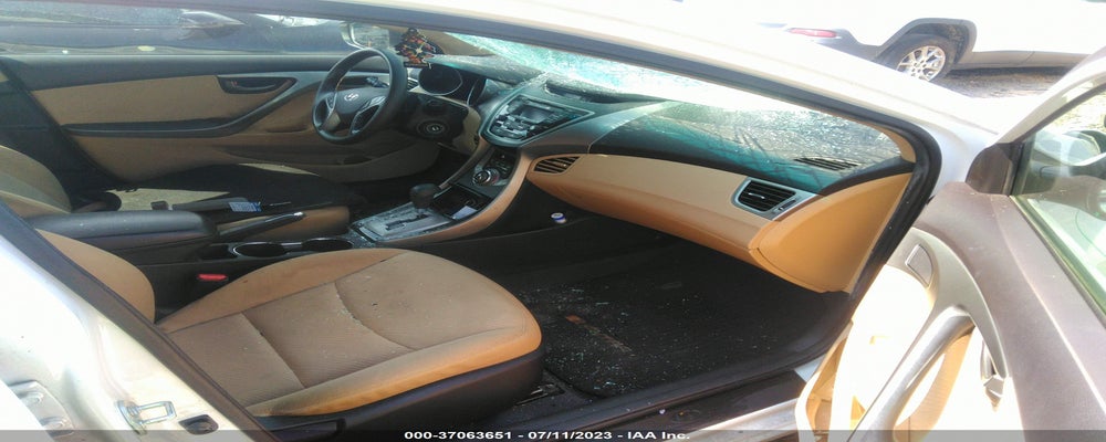 5NPDH4AE0DH305275 2013 HYUNDAI ELANTRA photo no. 5