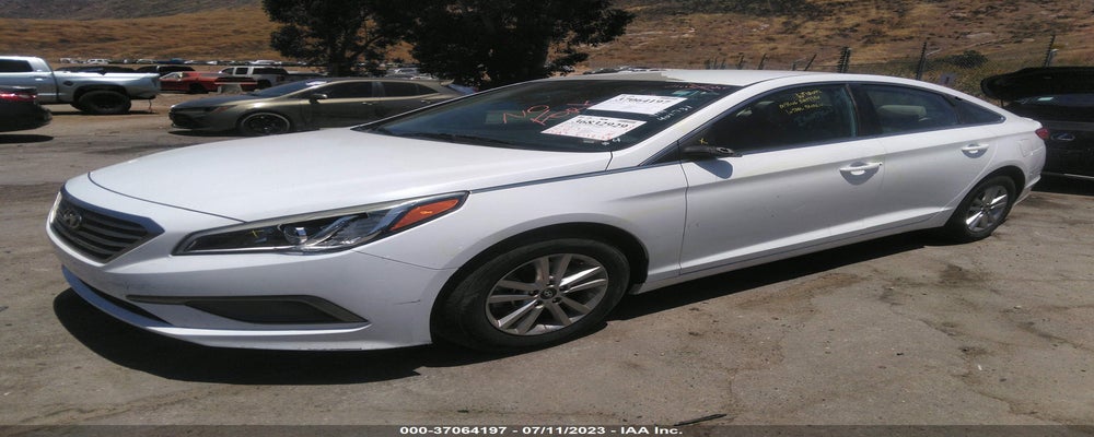 5NPE24AF5GH401731 2016 HYUNDAI SONATA photo no. 2