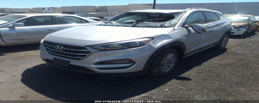 KM8J3CA42JU769698 2018 HYUNDAI TUCSON photo no. 2
